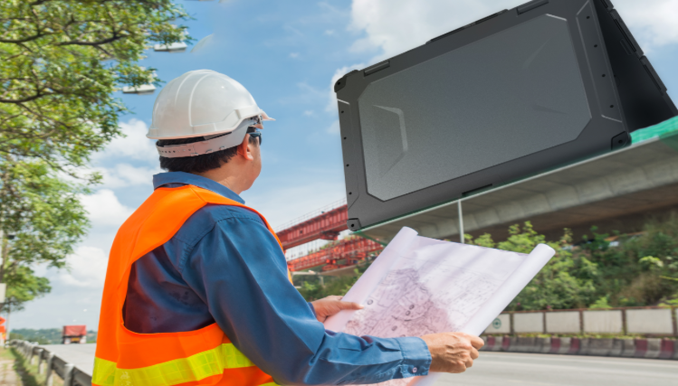 The Architect's Guide to the Rugged Laptop for Field Service The Architect's Guide to the Rugged Laptop for Field Service